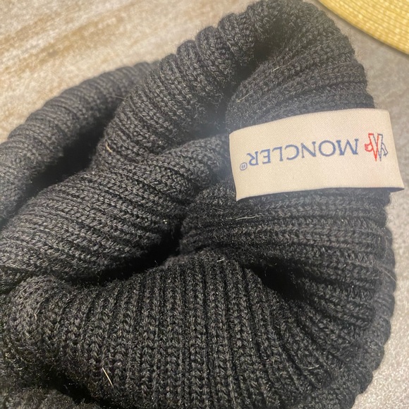 Moncler - Picture 5 of 7